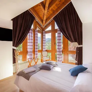 La Lluna Bed & Breakfast