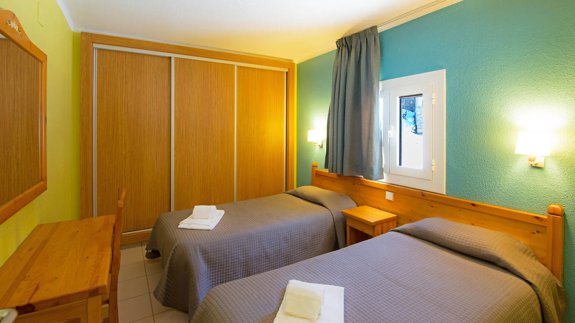 Giberga Apartments La Massana 3*,  Andorra